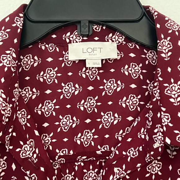 LOFT Burgundy Printed Lightweight Short-Sleeve Button-Down Shirt, Size L - Picture 4 of 8